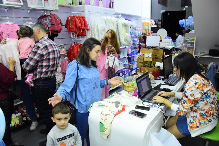 Le petit Mignon opening in Jbeil