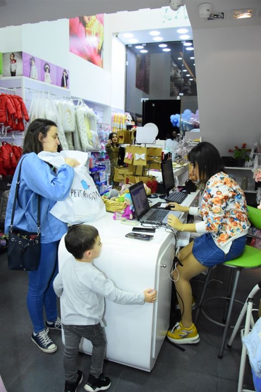 Le petit Mignon opening in Jbeil