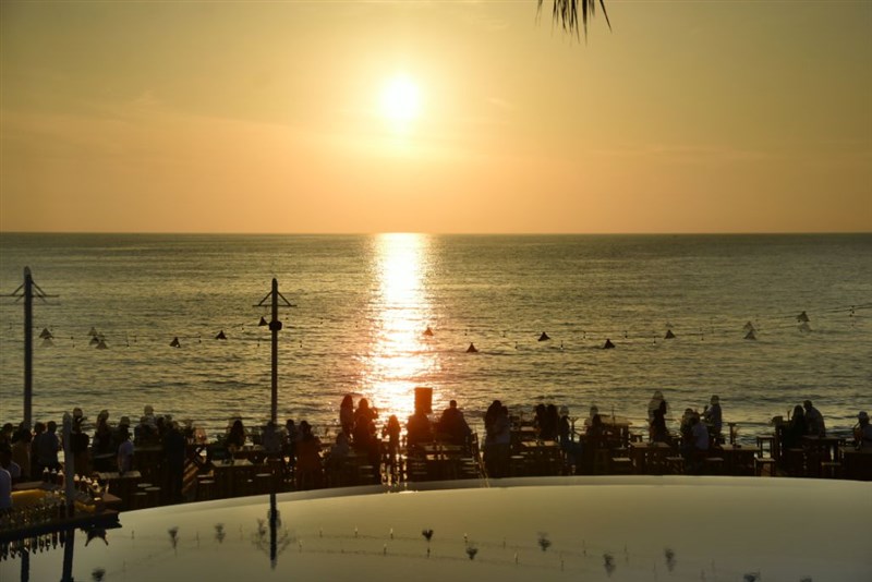 Dea Del Mare Grand Opening