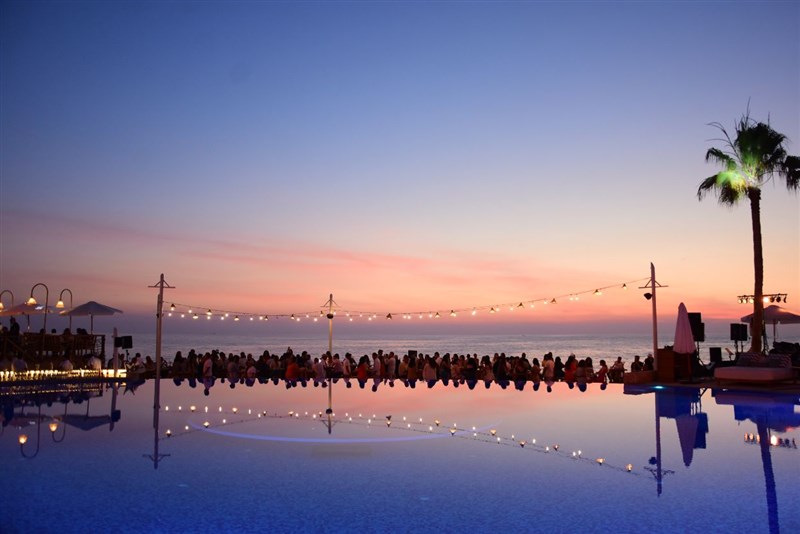 Dea Del Mare Grand Opening