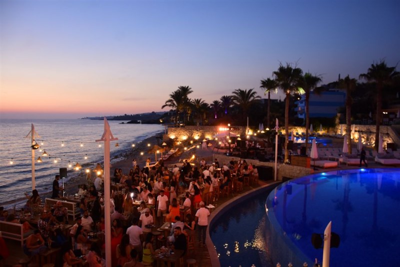 Dea Del Mare Grand Opening
