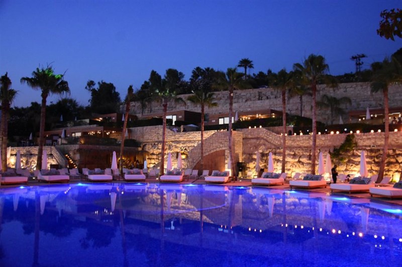 Dea Del Mare Grand Opening