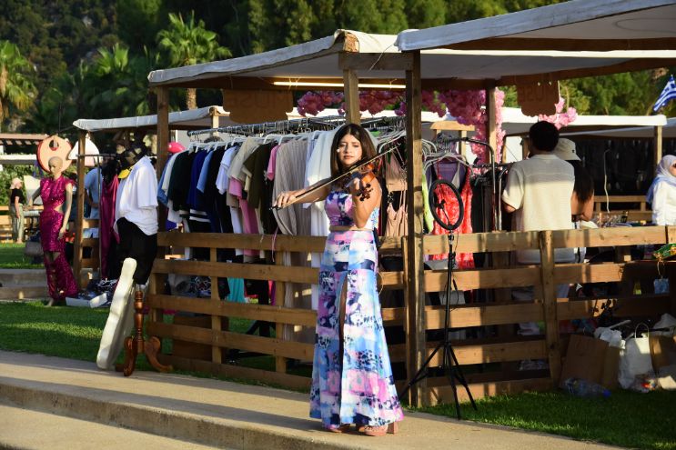 Glamour by the Sea Opening