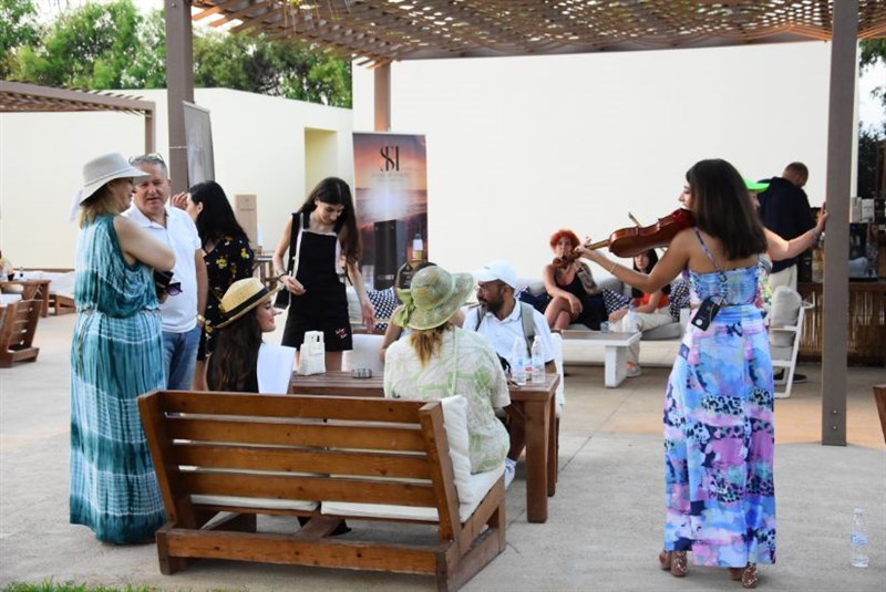Glamour by the Sea Opening