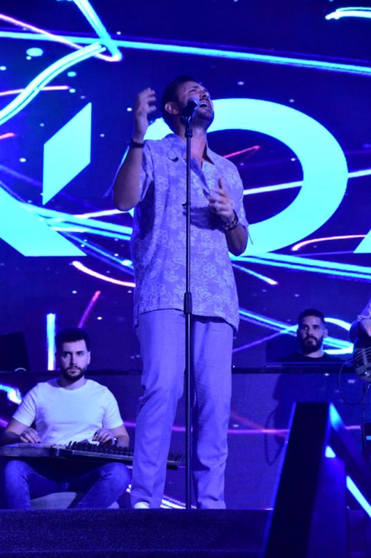 Release event for 'Baddo El Malyoun' by Hadi Daou