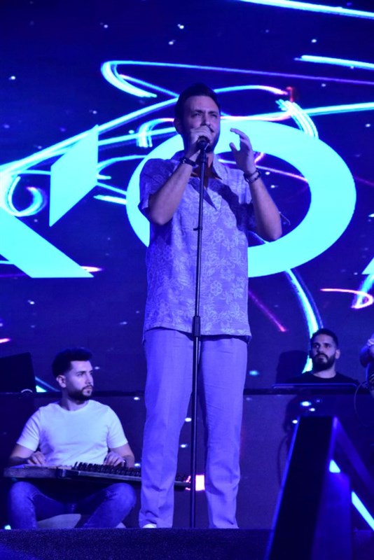 Release event for 'Baddo El Malyoun' by Hadi Daou