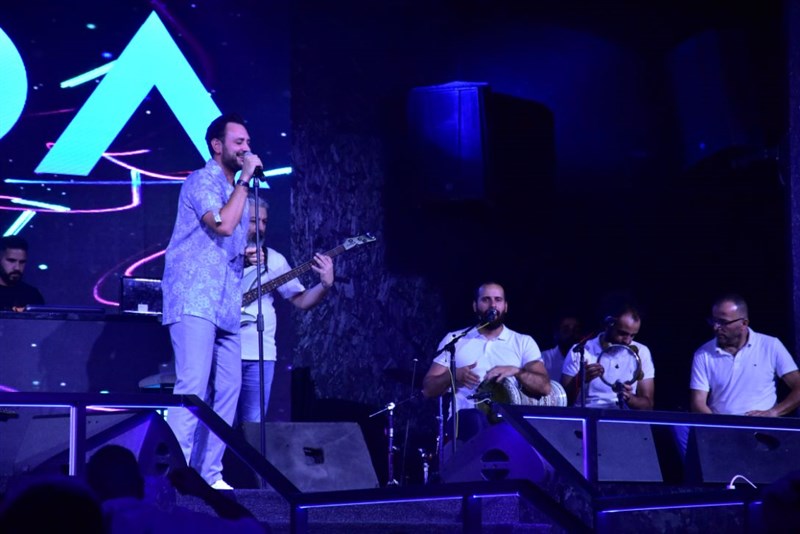 Release event for 'Baddo El Malyoun' by Hadi Daou