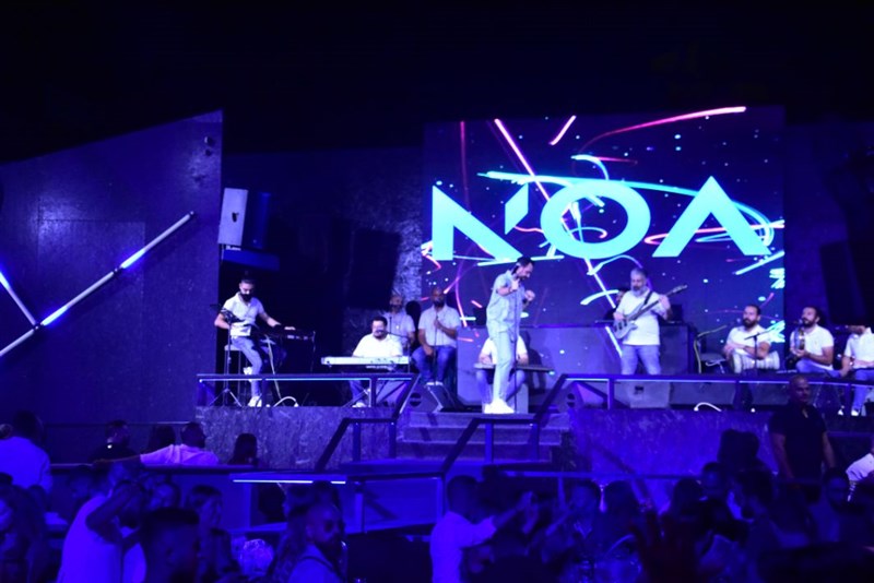Release event for 'Baddo El Malyoun' by Hadi Daou