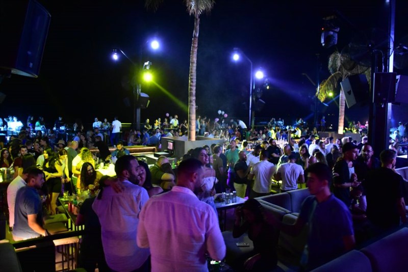 Release event for 'Baddo El Malyoun' by Hadi Daou