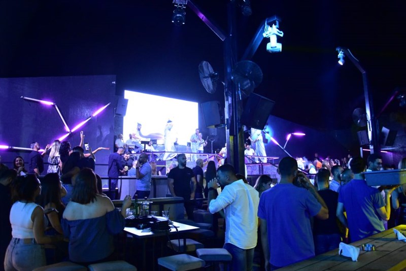 Release event for 'Baddo El Malyoun' by Hadi Daou