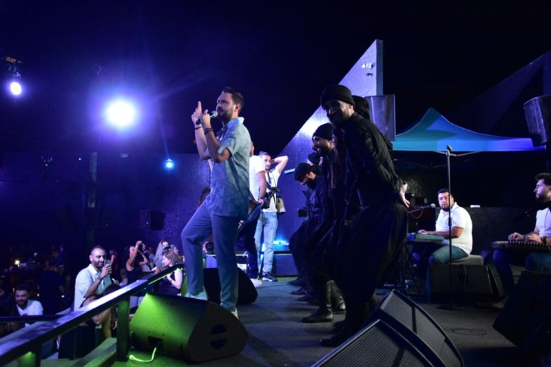 Release event for 'Baddo El Malyoun' by Hadi Daou
