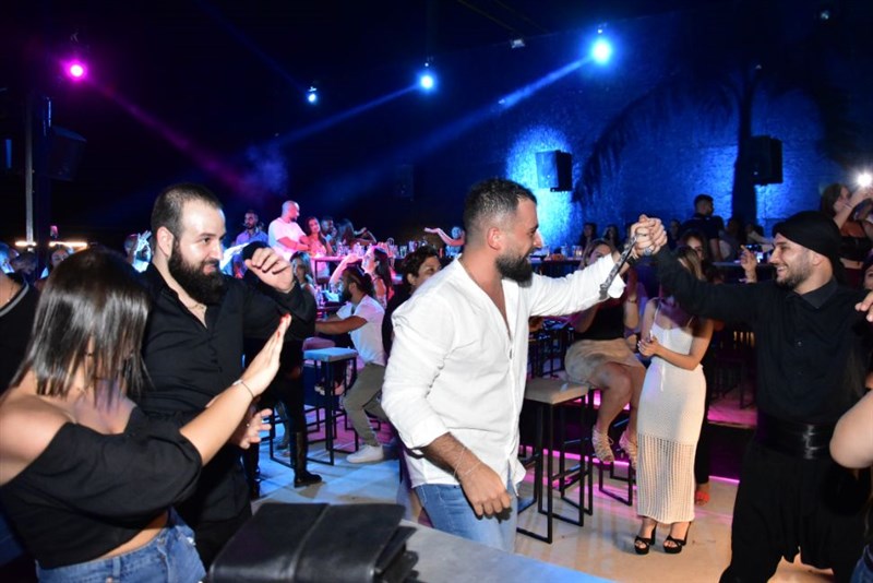 Release event for 'Baddo El Malyoun' by Hadi Daou