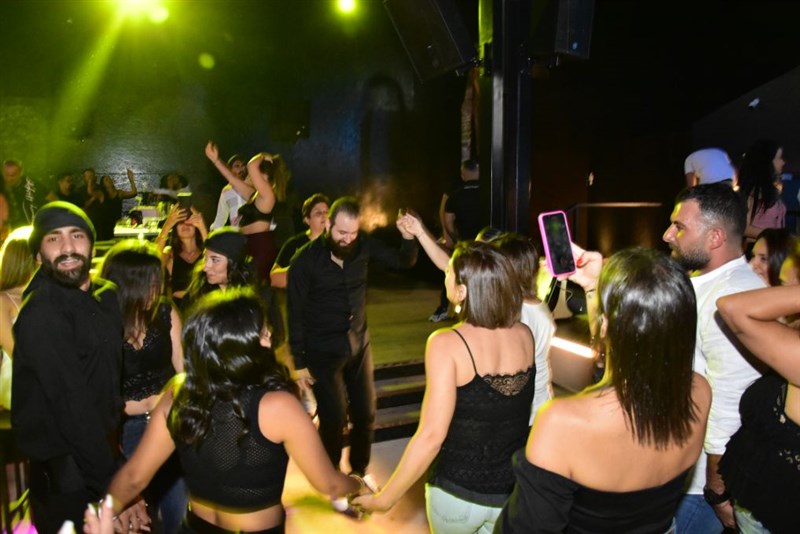 Release event for 'Baddo El Malyoun' by Hadi Daou