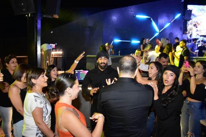 Release event for 'Baddo El Malyoun' by Hadi Daou