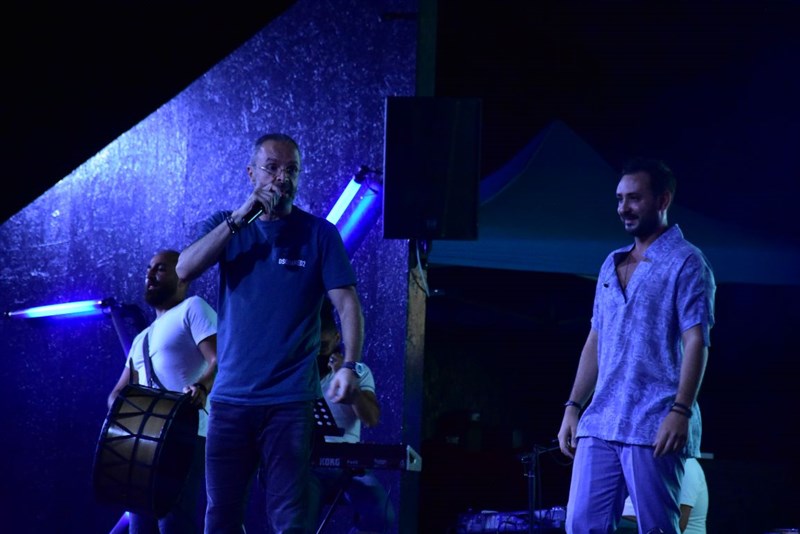 Release event for 'Baddo El Malyoun' by Hadi Daou