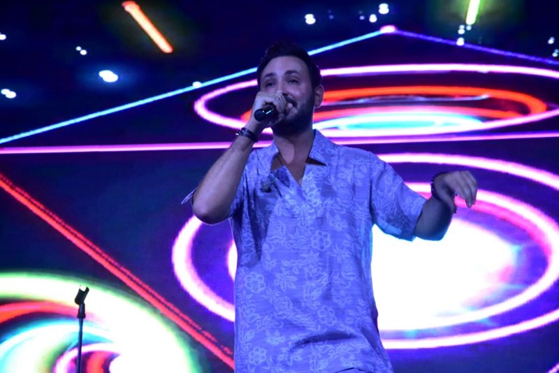 Release event for 'Baddo El Malyoun' by Hadi Daou
