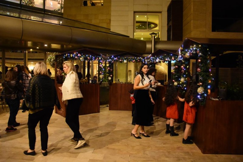 Kempinski SummerLand Christmas Tree Lighting