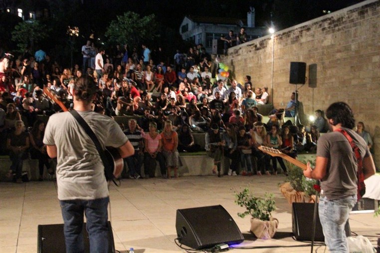 AUB Stock The Wood Concert