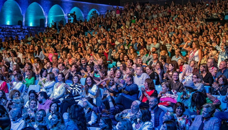 Abdou Cherif sings Abdel Halim Hafez at Beiteddine Festival