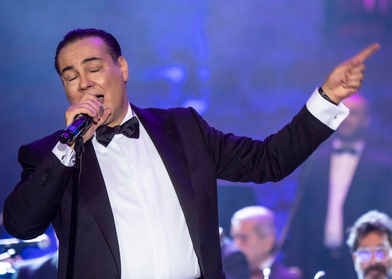 Abdou Cherif sings Abdel Halim Hafez at Beiteddine Festival