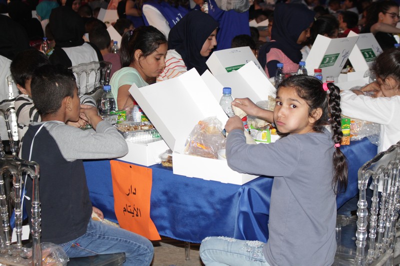 Ajialouna Iftar for 2000 orphans