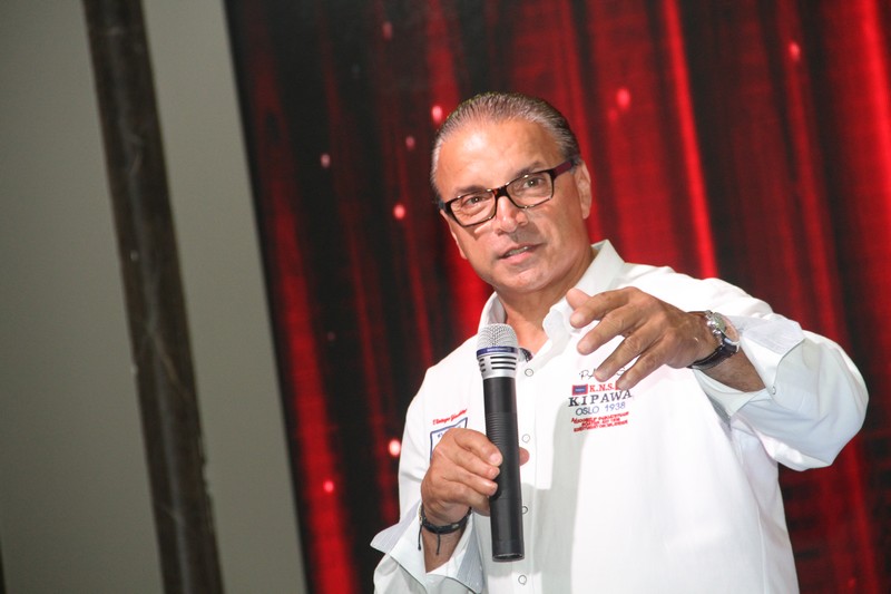 Al Zaman Al Assil at Atlal Plaza