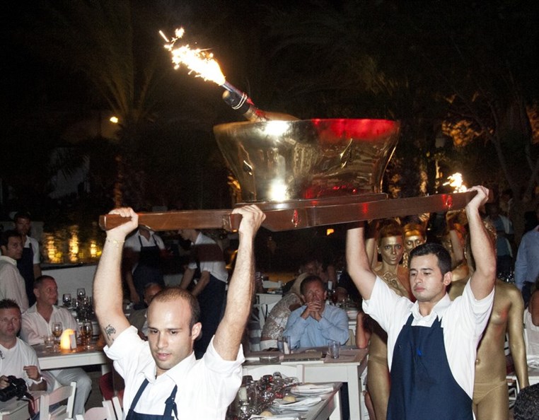 Amr Diab in Mykonos