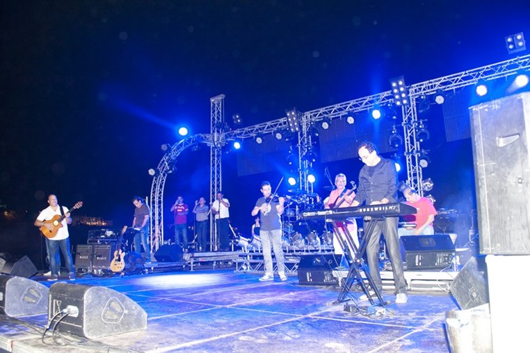 Amr Diab in Mykonos