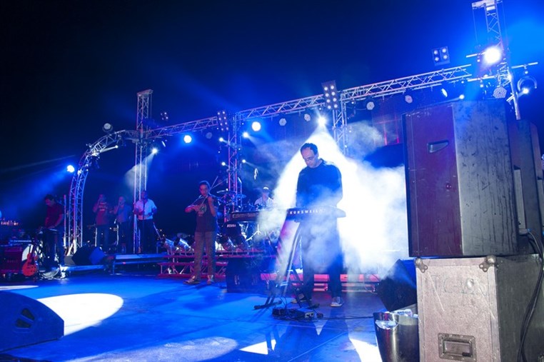Amr Diab in Mykonos