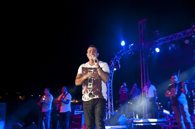 Amr Diab in Mykonos