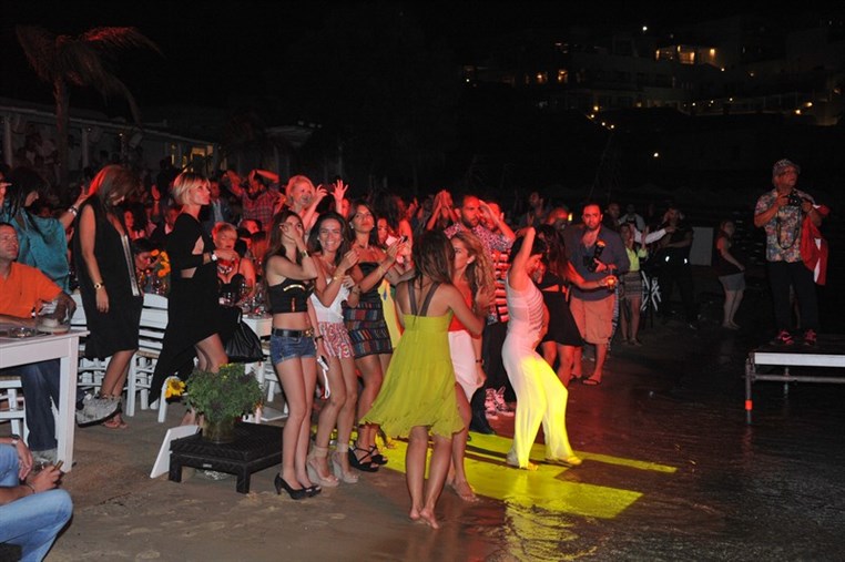 Amr Diab in Mykonos