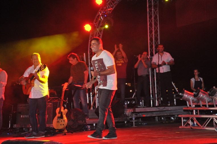 Amr Diab in Mykonos