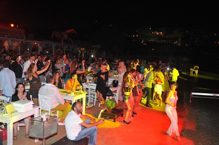Amr Diab in Mykonos