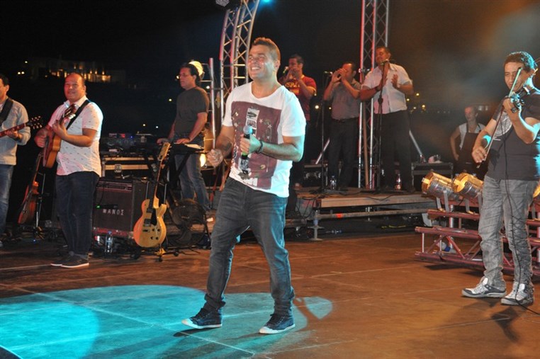 Amr Diab in Mykonos