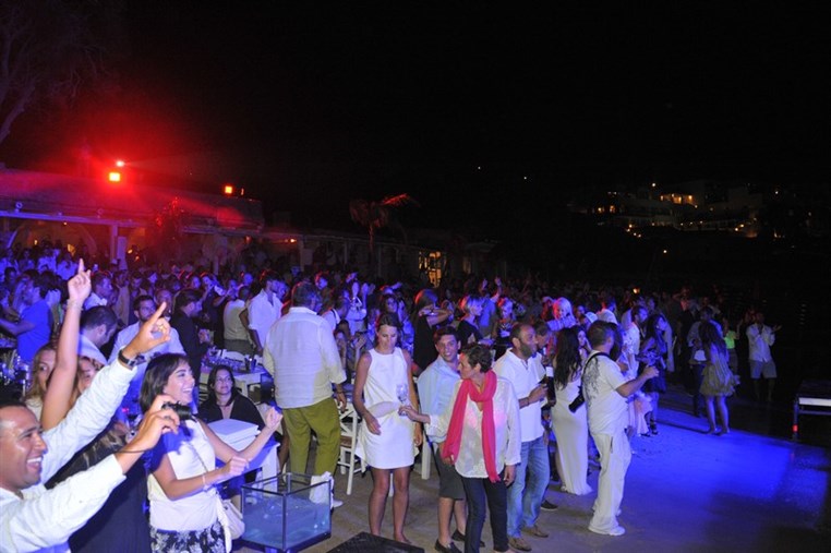 Amr Diab in Mykonos