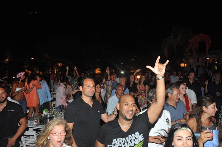 Amr Diab in Mykonos