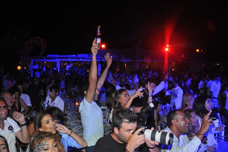 Amr Diab in Mykonos