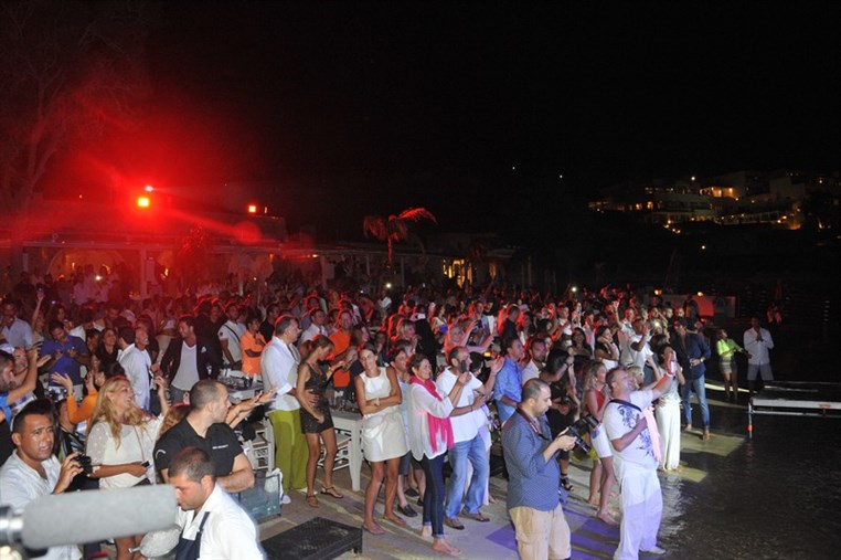 Amr Diab in Mykonos
