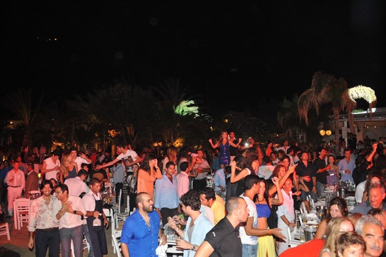 Amr Diab in Mykonos