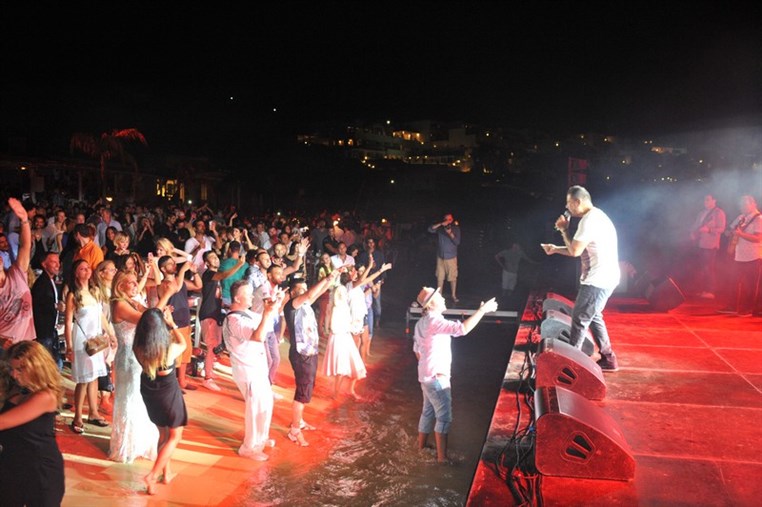 Amr Diab in Mykonos
