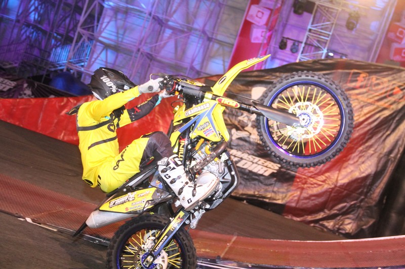 BEASTS Masters of Dirt