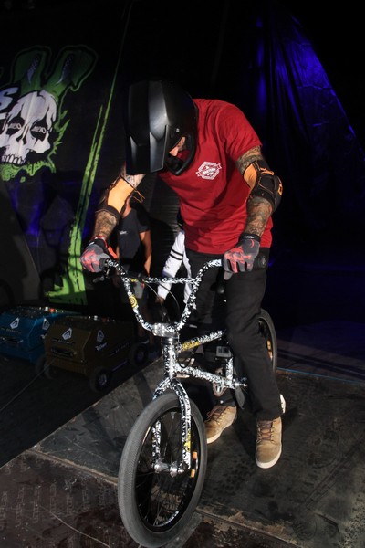BEASTS Masters of Dirt