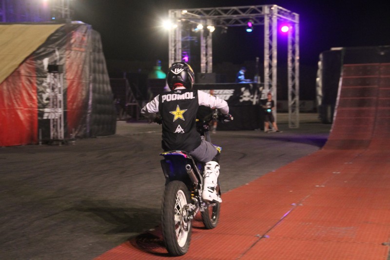 BEASTS Masters of Dirt