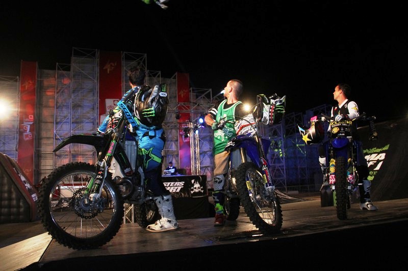 BEASTS Masters of Dirt