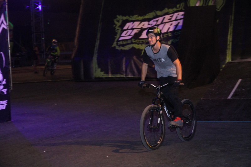 BEASTS Masters of Dirt