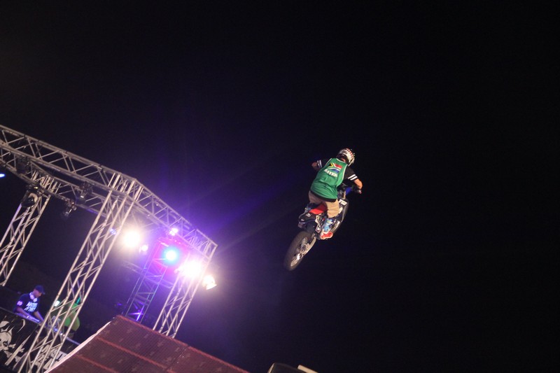 BEASTS Masters of Dirt