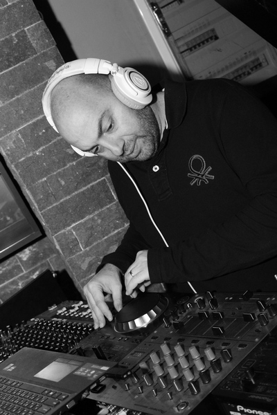 Iyam Al Lira at Bar 35