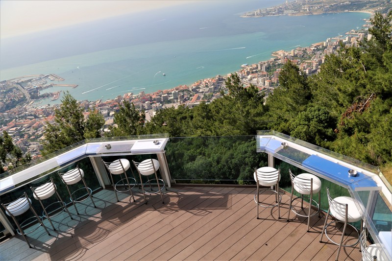 The Terrace - Bay Lodge on Sunday