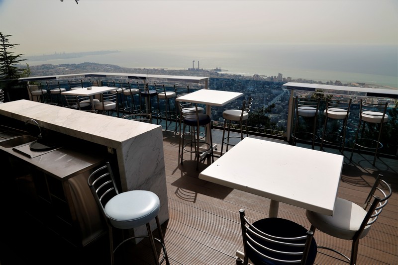 The Terrace - Bay Lodge on Sunday