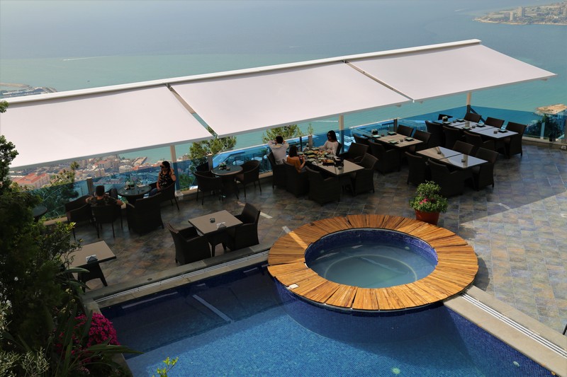 The Terrace - Bay Lodge on Sunday